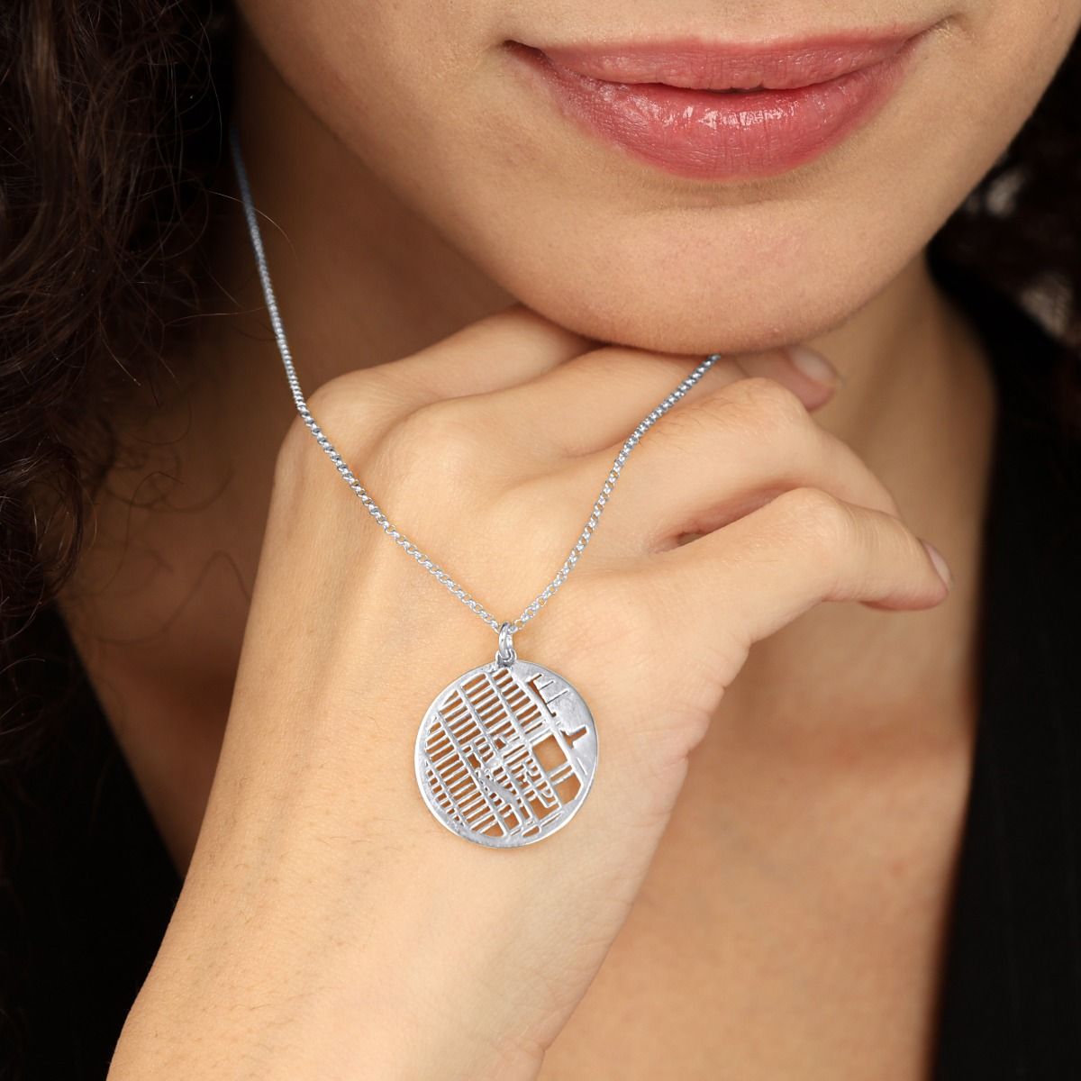 Hollow Map Necklace — Circle / Stainless Steel