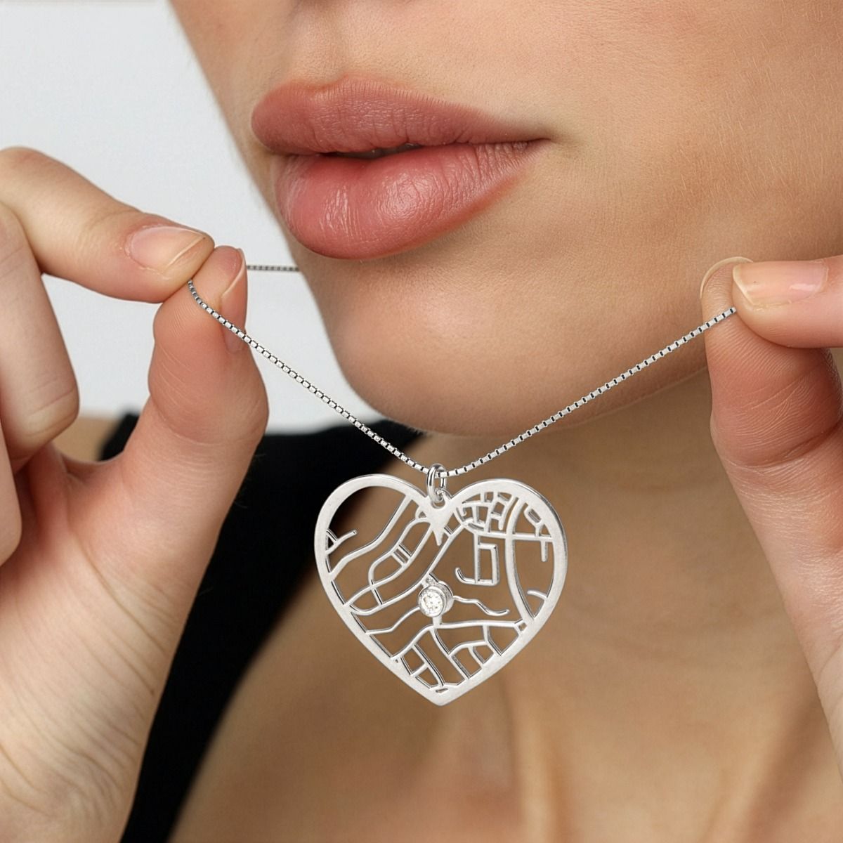Hollow Map Necklace — Heart / Stainless Steel